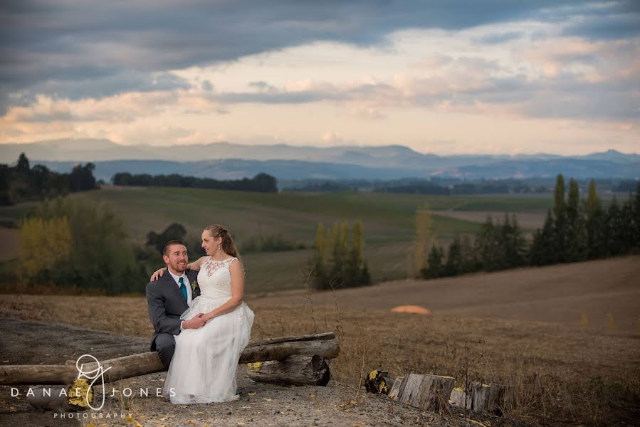 Fotografo di matrimoni Danae Jones (danaejones). Foto del 29 dicembre 2019