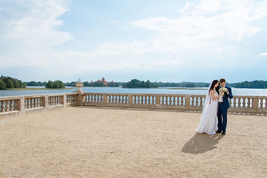 शादी का फोटोग्राफर Remigijus Pipynė (rgstudio)। जून 12 2014 का फोटो
