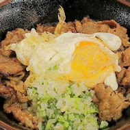 燒肉丼販