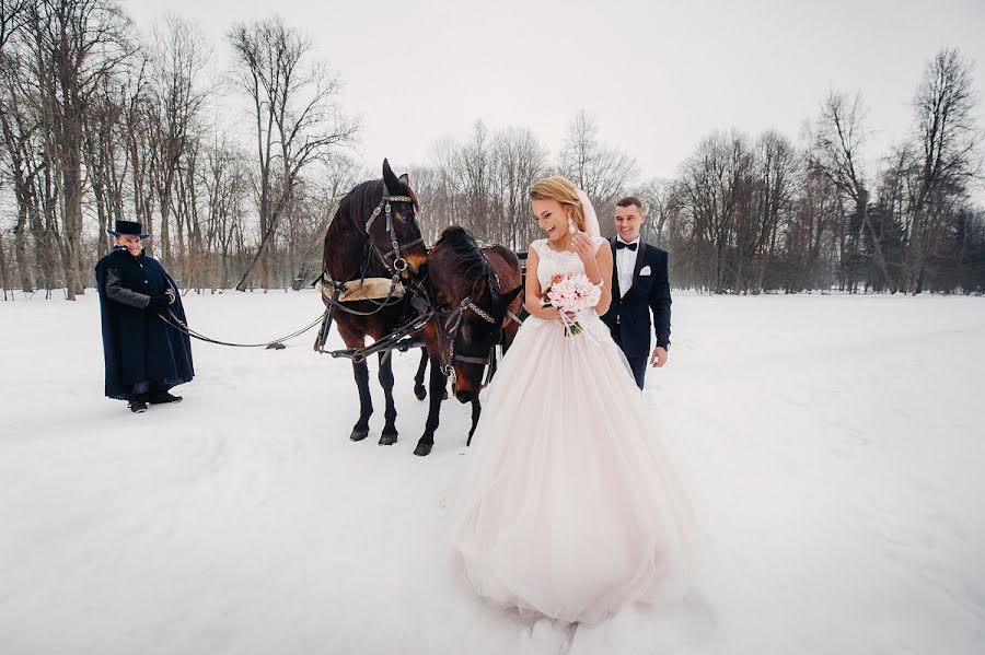 結婚式の写真家Aleksandr Lobach (lobach)。2017 2月27日の写真