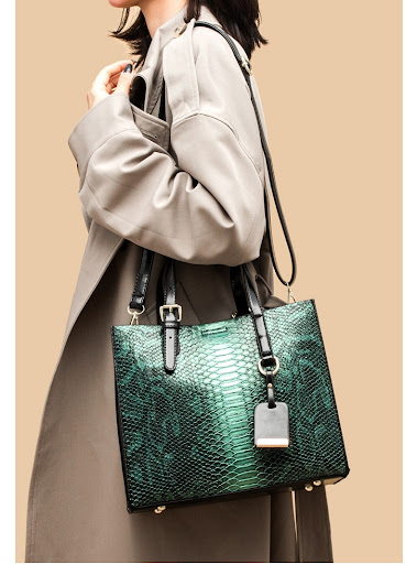Title 23, One-Shoulder Crossbody Bag for Women