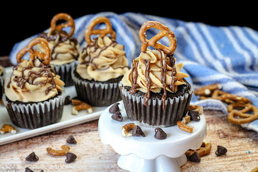 Platter of Chocolate Peanut Butter Pretzel Cupcakes.