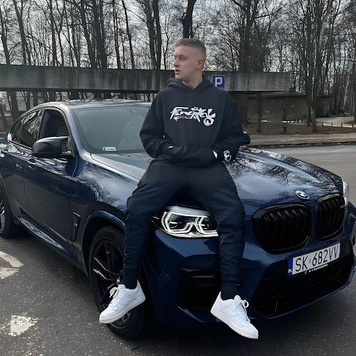 MICHELIN - YouTube Music
