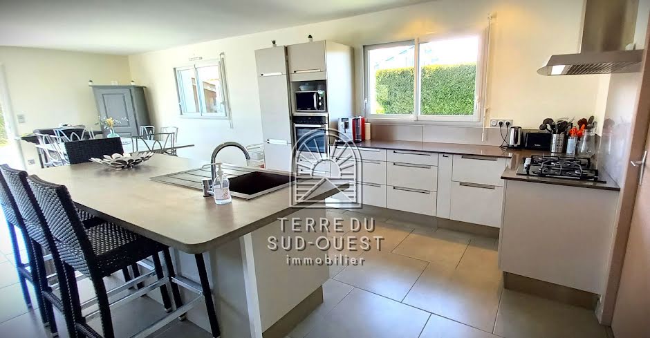 Vente maison 6 pièces 140 m² à Saint-Etienne-d'Orthe (40300), 441 000 €