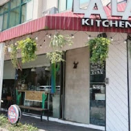 LA LA Kitchen