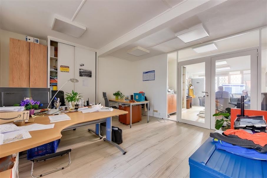 Location  locaux professionnels  170 m² à Paris 18ème (75018), 4 500 €