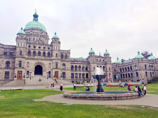 victoria-capitol.jpg - The British Columbia Capitol Building in Victoria at sunset.