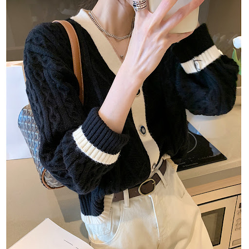 Title 1, Womens Retro Contrast Color V-neck Knitted Car...