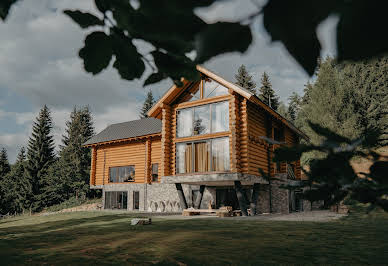 Chalet avec terrasse 13