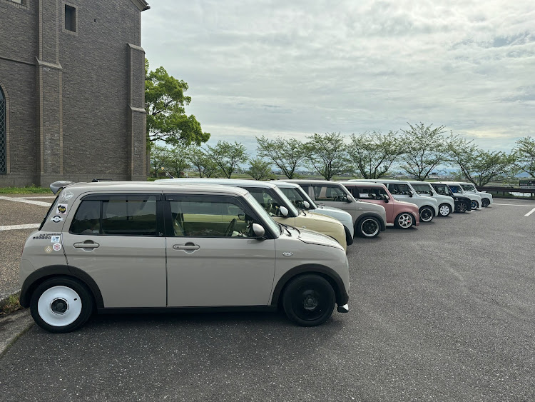 アルトラパンのL-ﾌｧﾐﾘｰ(light car family)・超ゆるエルミー・オールラパンMTに関するカスタム事例の投稿画像2枚目