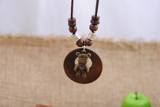 Wood ring bear