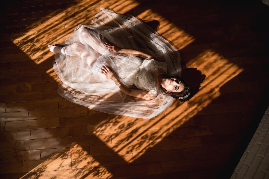 Wedding photographer Yana Petrus (petrusphoto). Photo of 25 February 2019