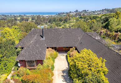 House with garden and terrace 2