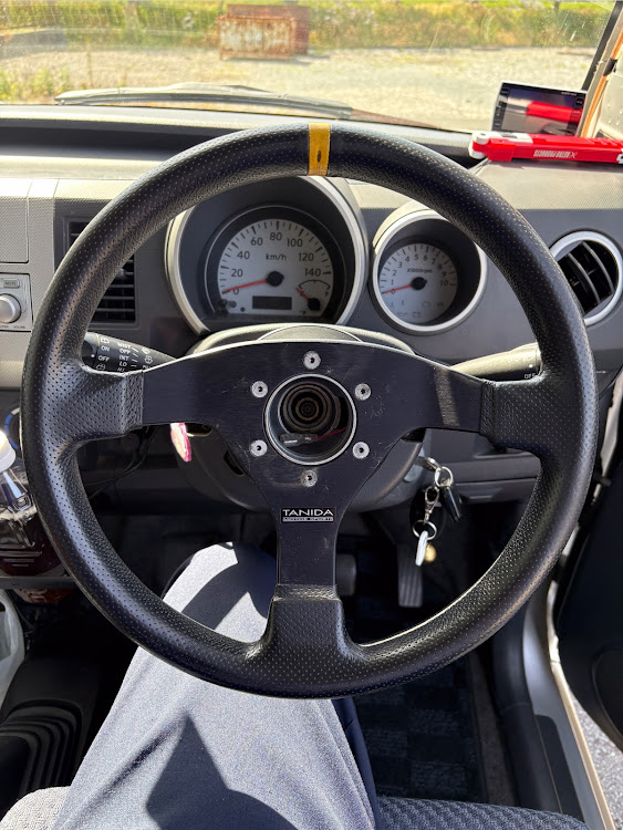 ワゴンRのホイール交換・4月もよろしくお願い致します🌸・ステアリング交換・足車はいじらないに関するカスタム事例の投稿画像3枚目