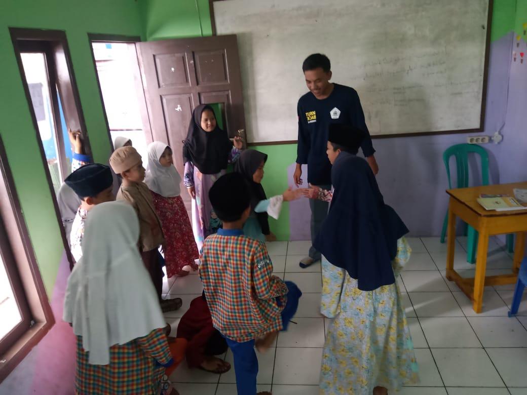 C:\Users\Administrator\Videos\Pictures\kemda\Bidang Pendidikan\IMG-20191113-WA0063.jpg