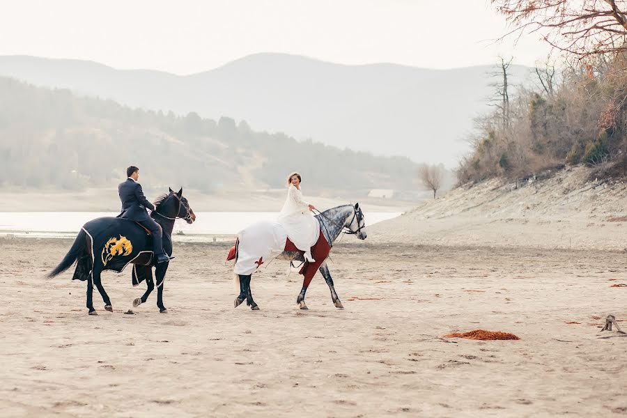 Fotografo di matrimoni Lenura Cemenko (lenura). Foto del 21 febbraio 2015