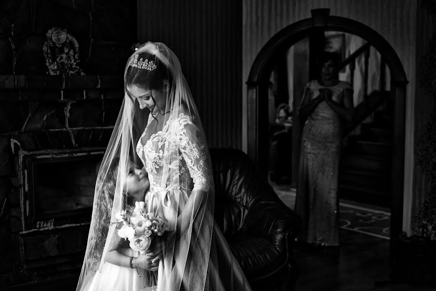 Fotógrafo de casamento Evgeniy Platonov (evgeniy). Foto de 15 de maio 2019