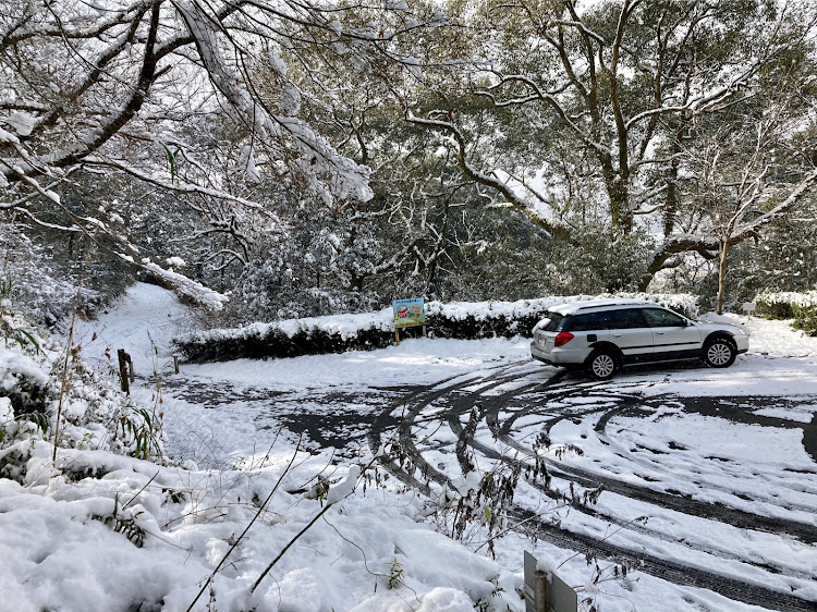 レガシィ アウトバックのドライブ・雪と愛車・爆弾低気圧・雪に関するカスタム事例の投稿画像5枚目