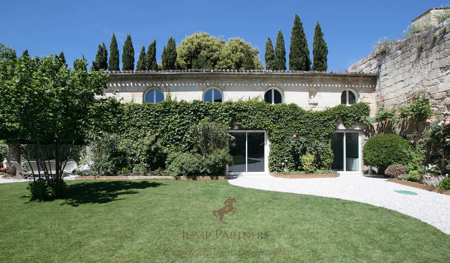 House with terrace Libourne