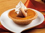 Individual Toffee Pumpkin Pies with Acorn KISSES® Chocolates was pinched from <a href="http://dollargeneral.triadretail.com/easy-meals/toffee-pumpkin-pies/" target="_blank">dollargeneral.triadretail.com.</a>