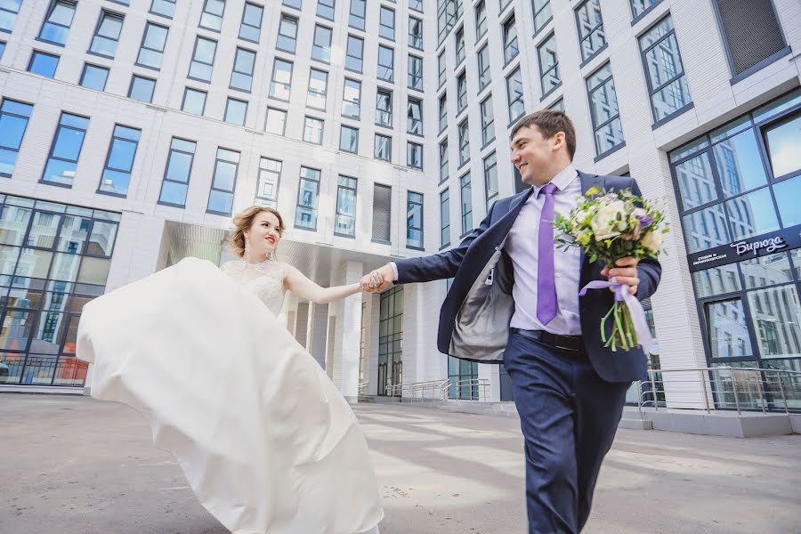 Fotógrafo de casamento Nelli Musina (musinanelly). Foto de 25 de agosto 2018