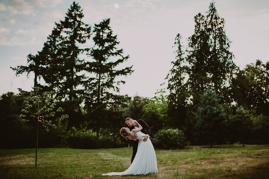 Fotógrafo de bodas Justyna Kędziora (arenaphoto). Foto del 20 de diciembre 2018