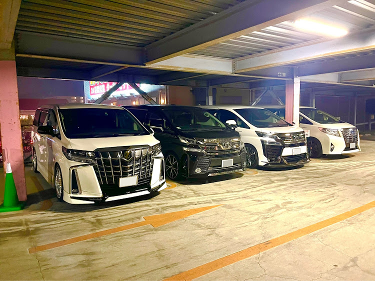 ヴェルファイアのコロナに負けるな❗頑張ろう日本❗・オフ会・ホイール交換・愛媛・AGH30Wに関するカスタム事例の投稿画像1枚目