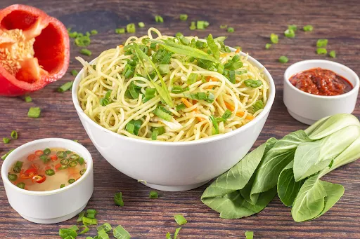 Veg Hakka Noodles