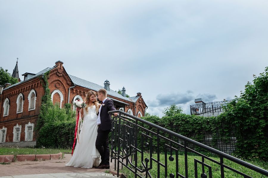 Bryllupsfotograf Anton Valovkin (valovkin). Bilde av 24 juli 2017