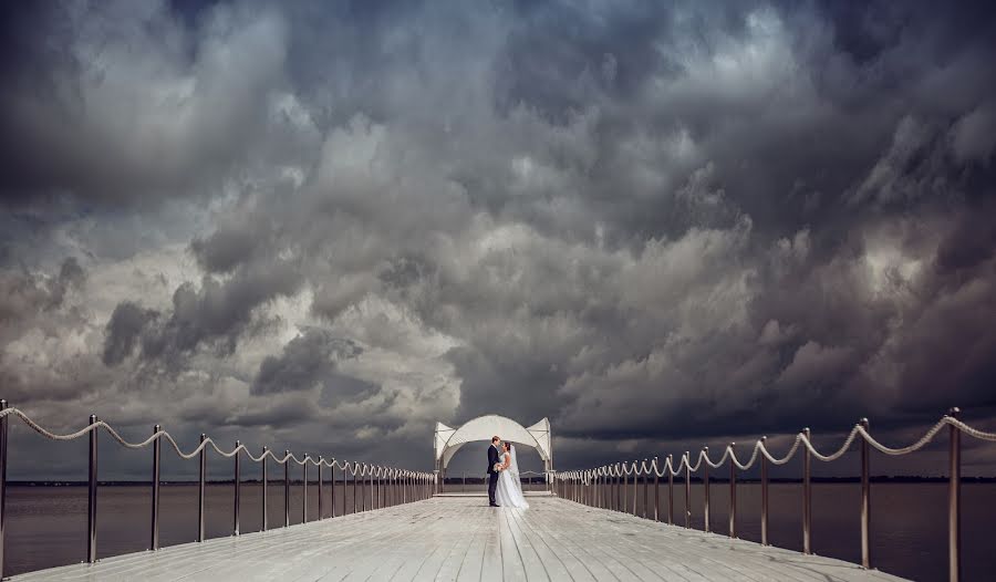 Photographe de mariage Vitaliy Kuzmin (vitaliano). Photo du 12 janvier 2017