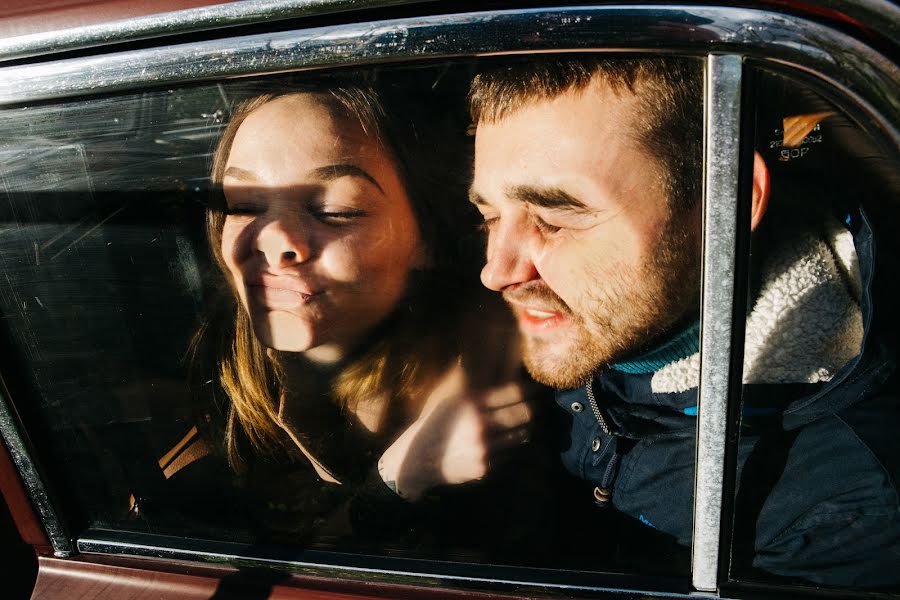 Fotógrafo de casamento Denis Ermolaev (denis832). Foto de 22 de outubro 2017