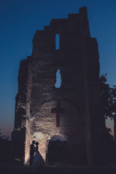 Wedding photographer Ákos Jurás (jurasakos). Photo of 16 April 2016