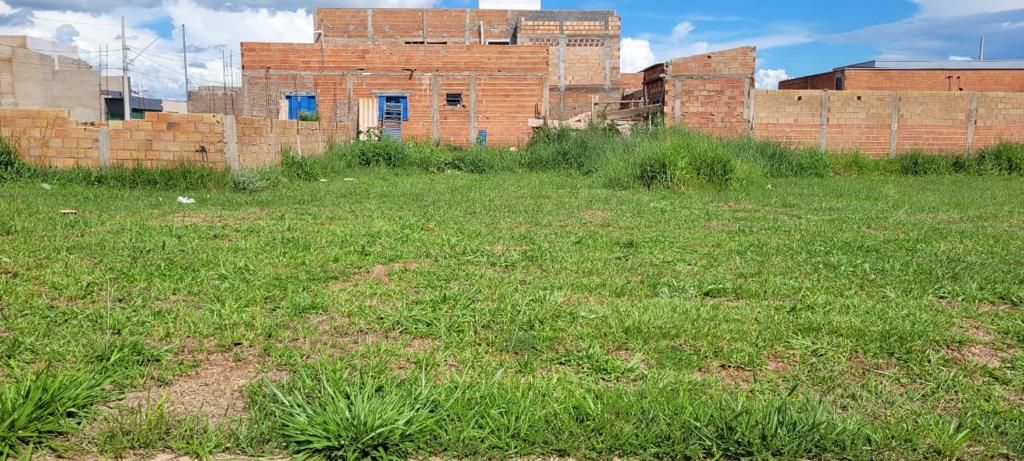 Terreno à venda, 255 m² por R$ 130.000,00 - Parque das Laranjeiras - Uberaba/MG