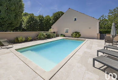 Property with pool 5