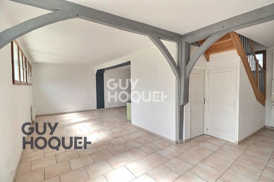 Vente maison 4 pièces 98 m² à Bernay (27300), 97 600 €