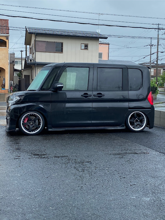 タントカスタムの不正改造車取締月間・梅雨入り・ホイール交換・ホイールマッチングに関するカスタム事例の投稿画像1枚目