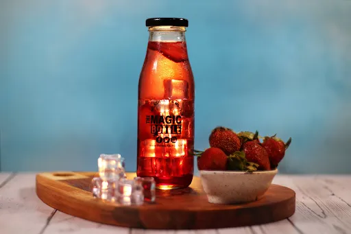 Strawberry Iced Tea [300 Ml]