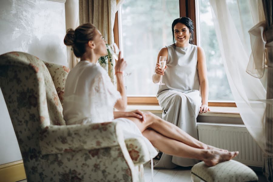 Fotógrafo de casamento Nadya Ravlyuk (vinproduction). Foto de 10 de abril 2019