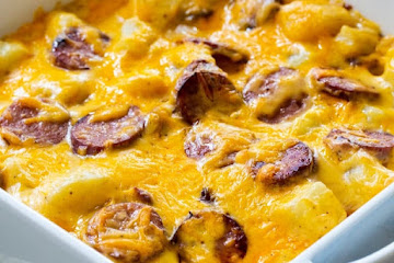 Cheesy Potatoes with Smoked Sausage