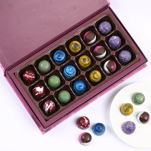 Classic Box Of 18 Bonbons