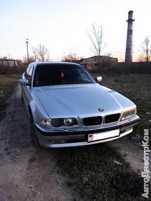 продам авто BMW 728 7er (E38) фото 2