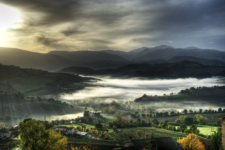 La nebbia del primo mattino di farmacista78