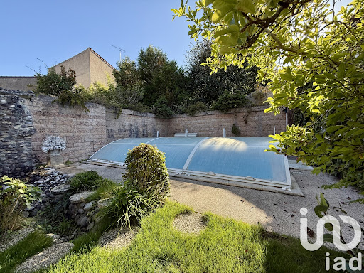 Maison avec piscine et terrasse 2