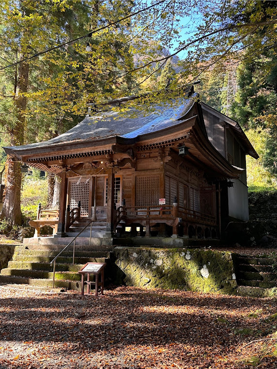 まちゃさんが投稿したNinja250・紅葉を求めて・五箇山ツーリング・世界遺産相倉合掌集落・金曜ロードショーとジブリ展に関するカスタム事例の投稿画像10枚目