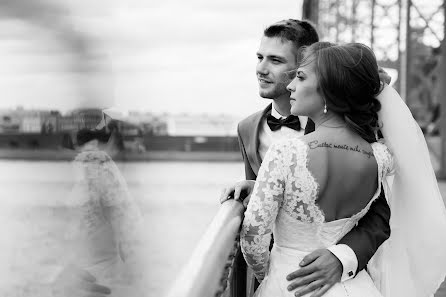 Wedding photographer Dmitriy Mikhaylovich (serfenday). Photo of 13 October 2016