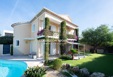 Villa with pool and terrace 6