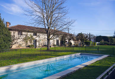 House with pool and terrace 4