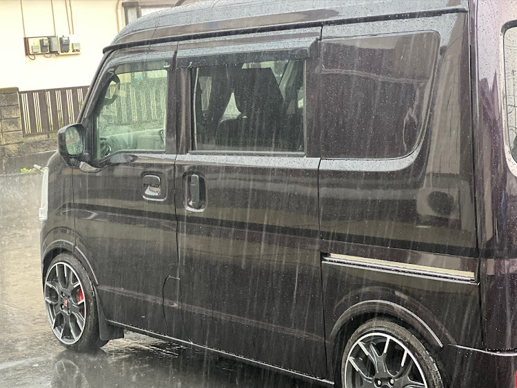 エブリイバンの水も滴る良い愛車・熱中症に気をつけて!!に関するカスタム事例の投稿画像2枚目