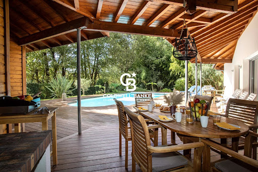 Maison avec piscine et terrasse 2