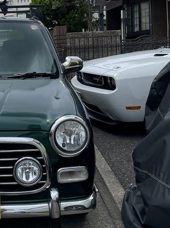 ミラジーノの足車紹介・足車購入・ミラジーノのある生活・ダッジチャレンジャー・ミラジーノ乗りと繋がりたいに関するカスタム事例の投稿画像2枚目